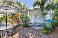 Paradise Inn - Adult Exclusive
