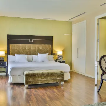 Hotel 525