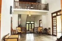 Lanrich Villa Hotels in Kamburugamuwa