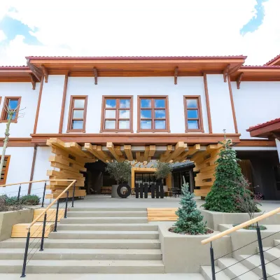 Omm Inn Hotels near Espark Shopping Mall