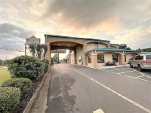 Budget Inn Hotels in Northport