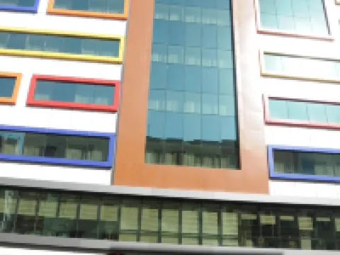 ホテル センバイラック シティ アダナのホテル