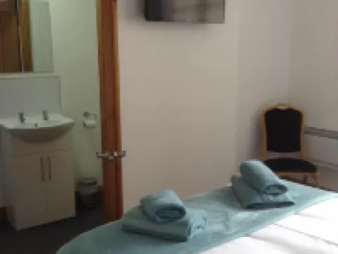 ザ ベアー オン ザ スクエア ミロムのホテル