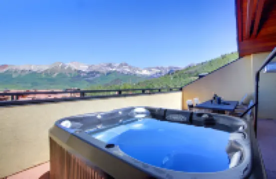 羅萊夏朵盧米埃 by Dunton 酒店