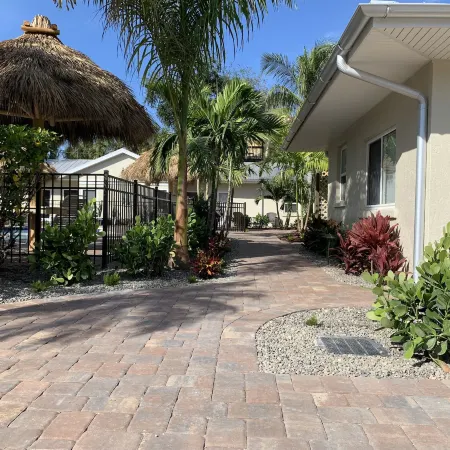 Twin Palms at Siesta