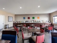 Comfort Suites Lincoln North Hotels near Abel Stadium