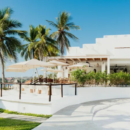 Camino Real Zaashila Huatulco