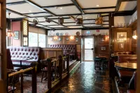 Hotel Bishops Arms Köping - bar