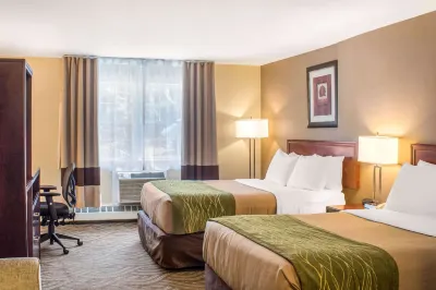 Comfort Inn Hotels near Bedford Village Park and Playground