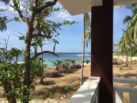 Hotel G Beach Resort and Restobar - Mountain view