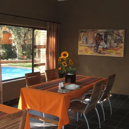 24 Onvrey Guest House