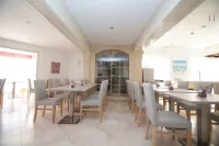 Hotel Club S'Illot - breakfast