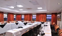 Cresta Mahalapye Hotel - 3-Star