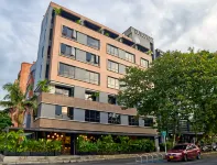 Eutopiq Hotel Hotels near caital mega shoes