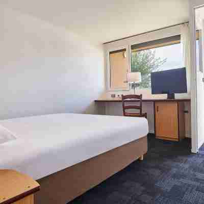 Kyriad Direct Strasbourg Ouest - Zénith Rooms