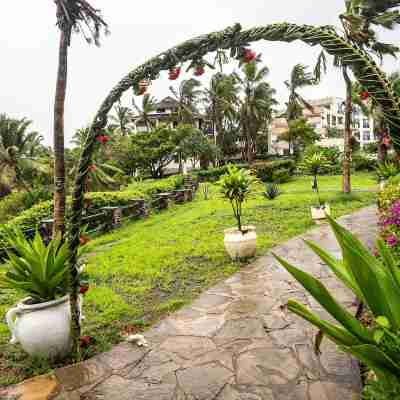 PrideInn Flamingo Beach Resort & Spa Mombasa Hotel Exterior