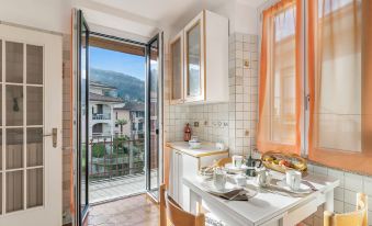 La Maison di Annamarie Stresa Center - Happy Rentals