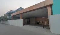 Treebo Golden Kashi Hotels near Cloud 9 Park