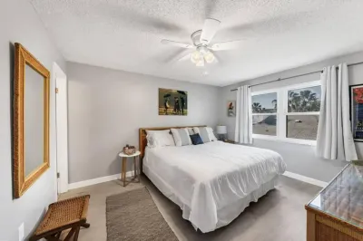 2 Bed 2 Bath Centrally Located on Siesta Key Hotel in zona Heron Lagoon