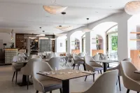 Hôtel du Parc Cavalaire Sur Mer Hotels in Cavalaire-sur-Mer