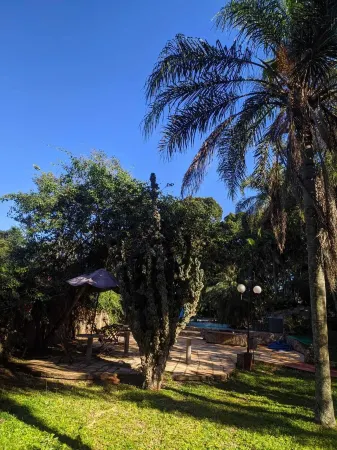 Suíça Hotel & Resort9 Отели рядом с достопримечательностью «Igreja São Paulo Apóstolo»