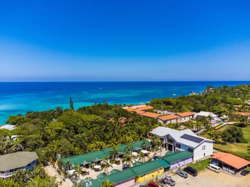 La Placita Inn Hotels in West Bay