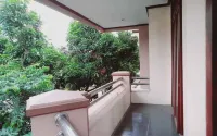 KRU House