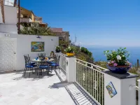 Blue Waves - de Vivo Realty Positano - مطابخ