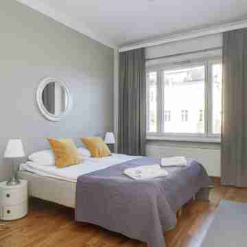 Kotimaailma Apartments Kamppi - 3BR Rooms