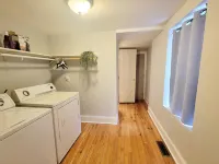 Entire House 1BD King Bed near Downtown