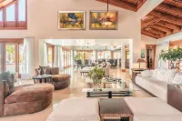 Wonderful Villa w Style at Colinas Casa de Campo
