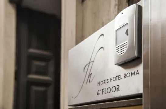 Floris Hotel Отели рядом с достопримечательностью «площадь Республики»