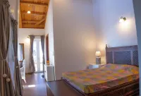 Magnolia Lodge