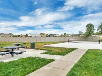 Welcoming 2Br Pool Gym Near Hill AFB Lagoon Hotels in Clearfield