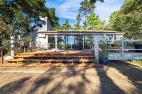 Serene Crest by Avantstay A+ Design Near Beaches Hotels in Pebble Beach