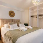 Huswell - Pleasant 2 Bedroom Apartment in City Center Hotels near Blankenberge