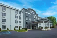 Spark by Hilton Walker Grand Rapids North Hotels in 
