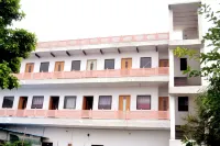 Hotal Royal Restaurant and Bar