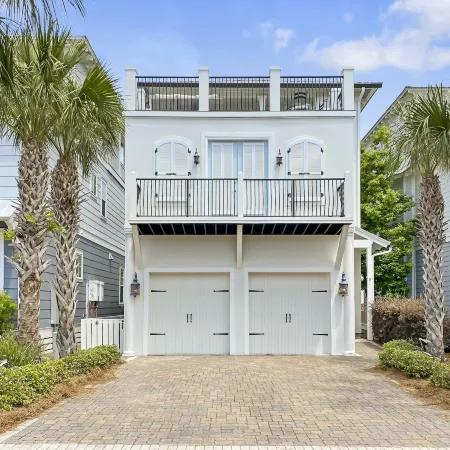 The Pool House 5 Bedroom Home by RedAwning