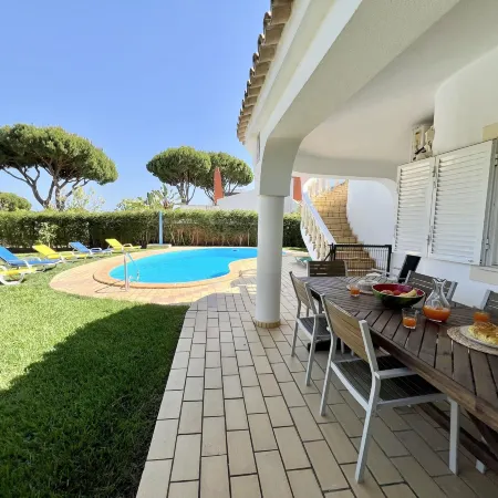 Vilamoura White House Villa with Pool by Homing