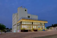 Click Collection Shikrapur Hotels near Narayanbaba Samadhi Mandir, Alephata, Rajuri