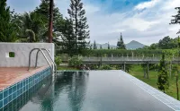 Swiss Valley Hip Resort - Rooftop Pools
