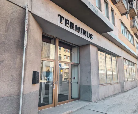 Terminus Hôtel Отели рядом с достопримечательностью «Rue Sainte-Anne»