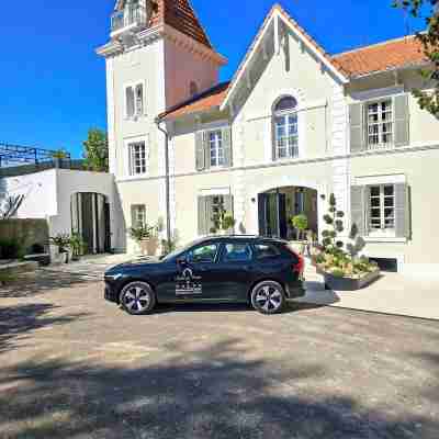 Chateau Pimo Hotel Exterior