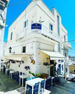 Casa Junno s.r.l.s. Hotel in zona Baia delle Zagare