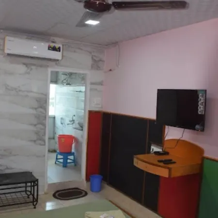 Hotel Prashant International