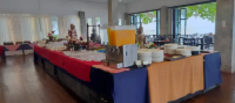 Nakara Long Beach Resort