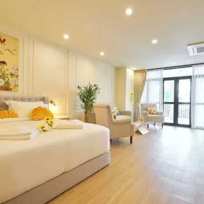 Hawa House Phuket Oldtown Отели рядом с достопримечательностью «Старый город Пхукета»