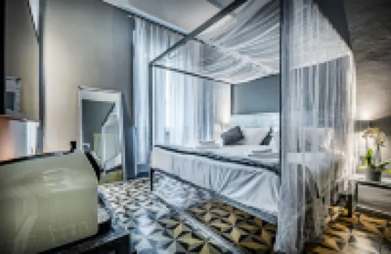 Mama's Home Florence