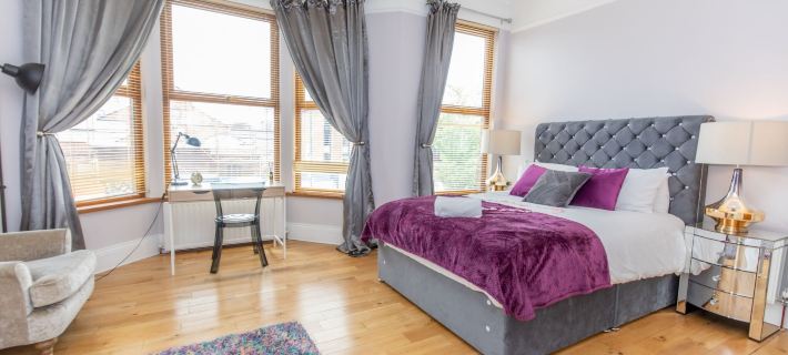 Remarkable Luxurious Home at the Edge of City Hotels in Belfast